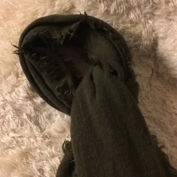 Zara Other - Zara Men olive green woven long wool blanket scarf